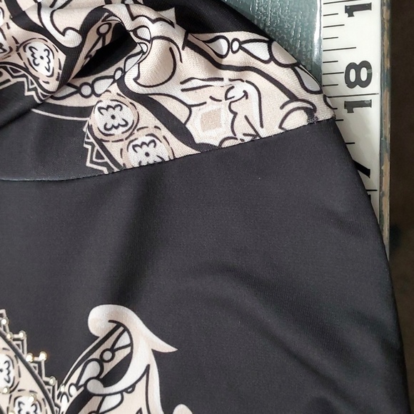 Cleo mature woman's top,‎ wing sleeves,  a little bling. Size XL. Great u… - Picture 13 of 14